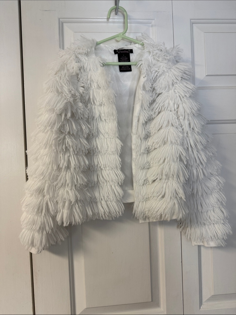 Xtraordinary White Faux Fur Jacket